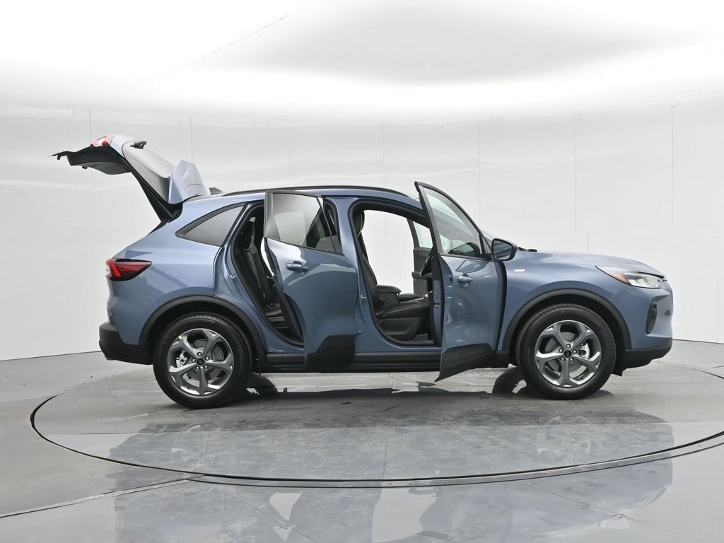 New 2025 Ford Escape ST-Line w/ Equipment Group 301A FWD image 31