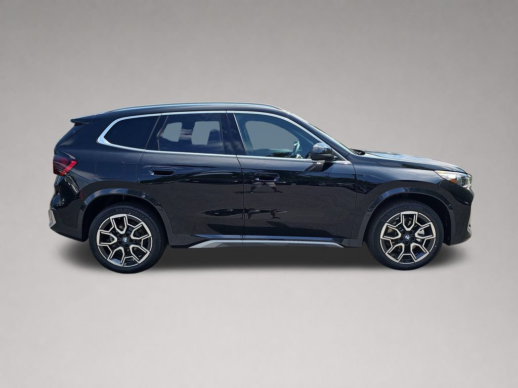 New 2026 BMW X1 xDrive28i w/ Convenience Package AWD/4WD image 3