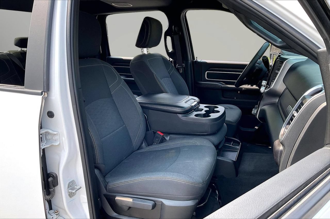 Used 2025 RAM 2500 Big Horn AWD/4WD image 23