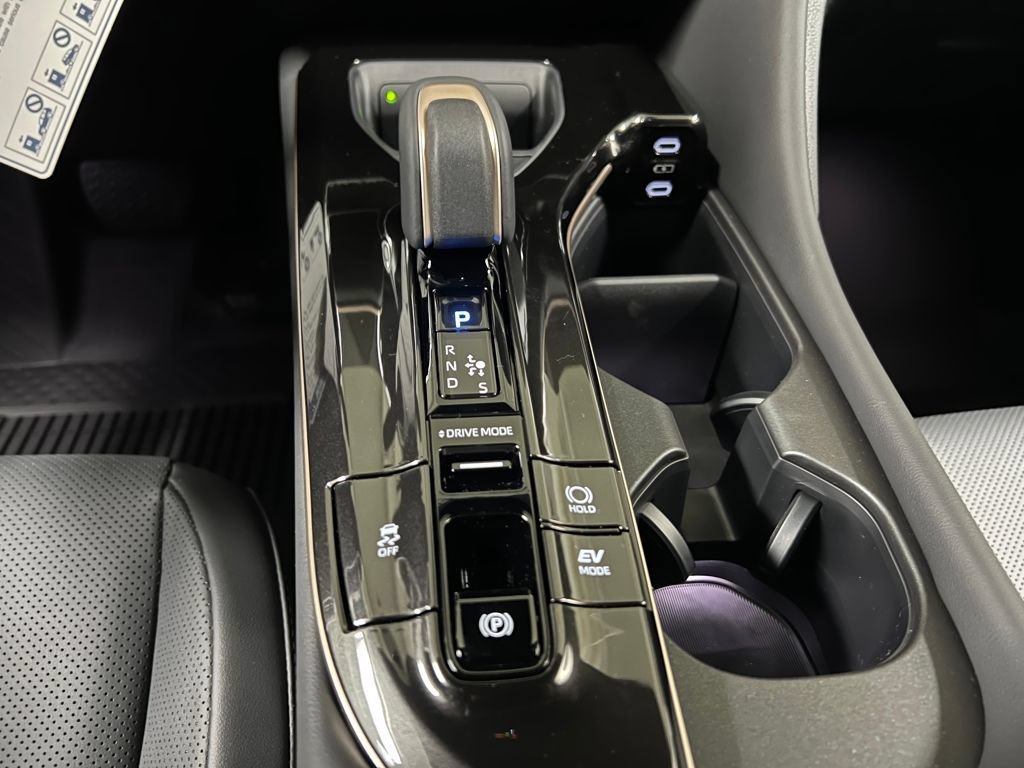 New 2026 Toyota Crown Signia AWD/4WD image 21