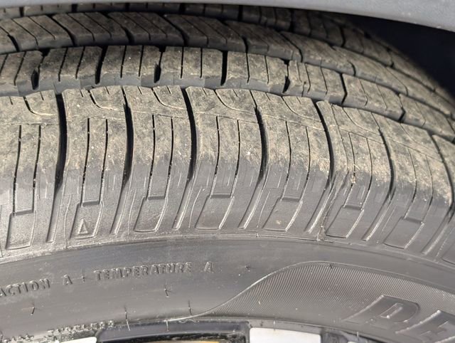 Used 2025 Kia Telluride S image 9