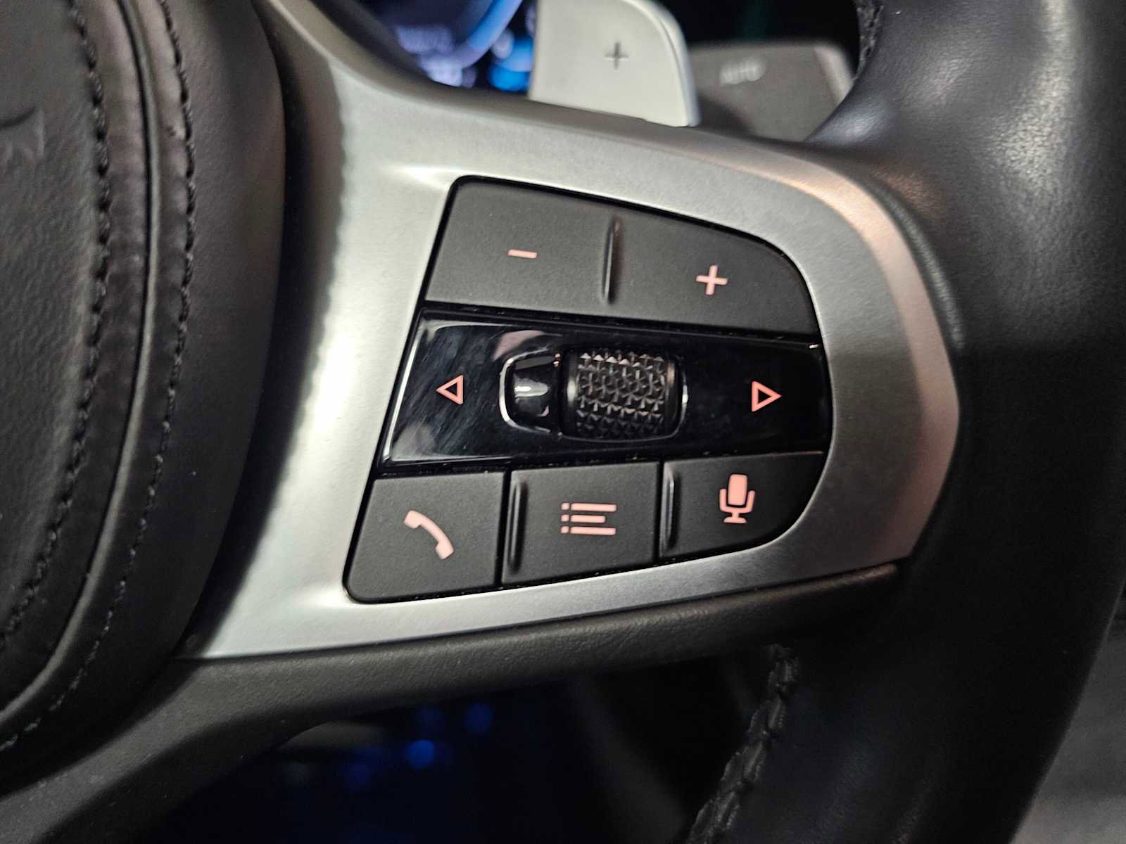 Used 2022 BMW 330e xDrive w/ M Sport Package AWD/4WD image 18