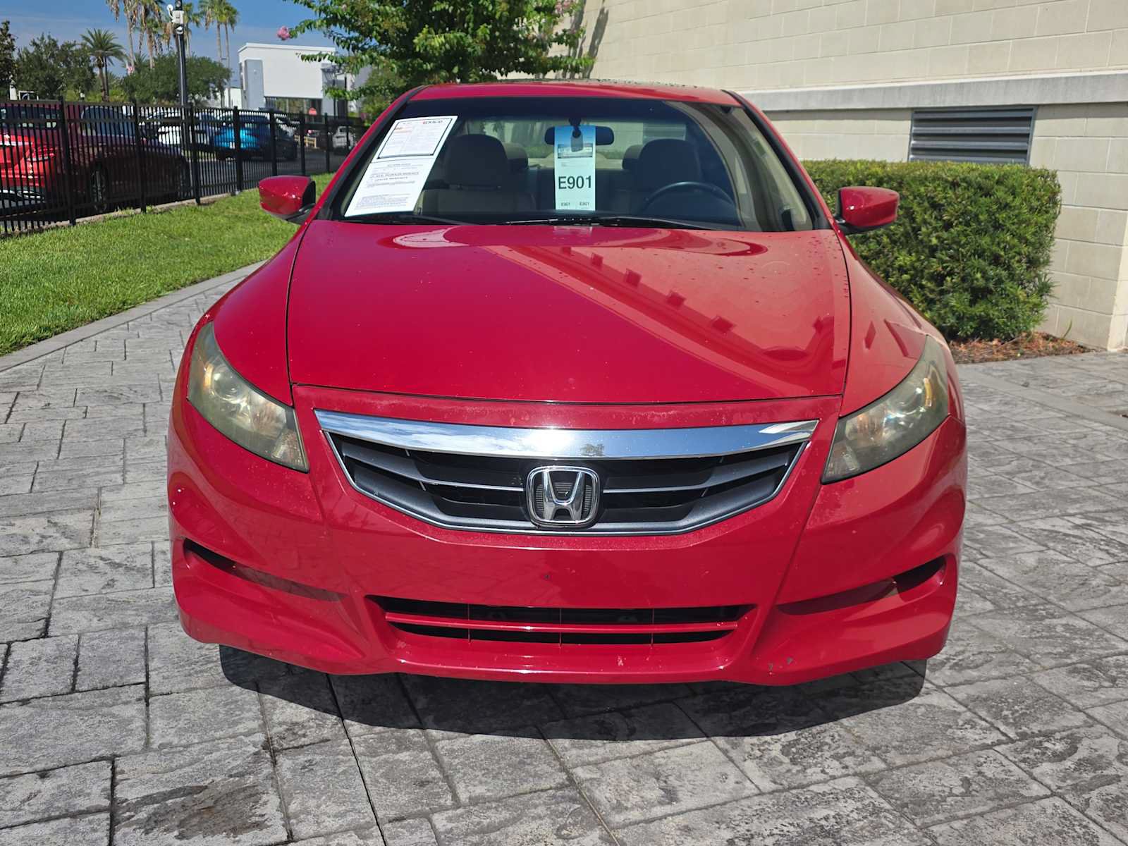Used 2011 Honda Accord EX-L image 2