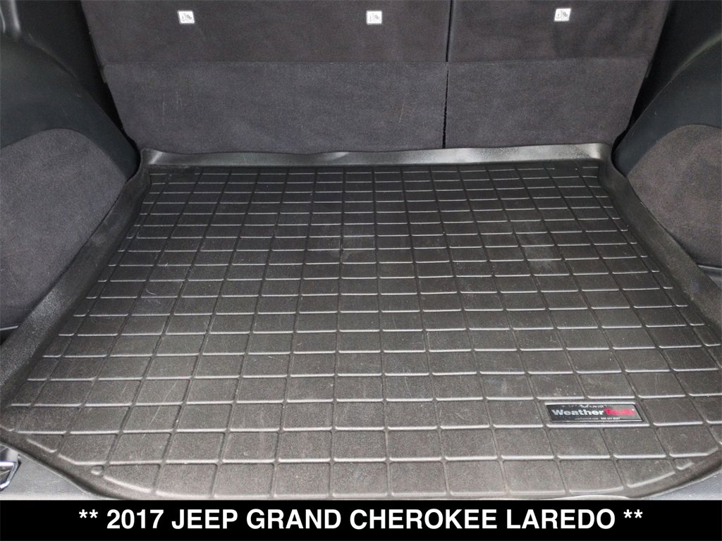 Used 2017 Jeep Grand Cherokee Laredo w/ Quick Order Package 23E image 25