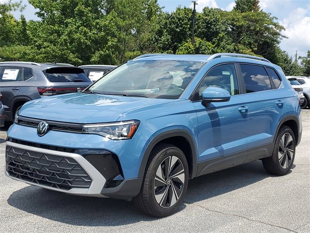 New 2025 Volkswagen Taos SE image 35