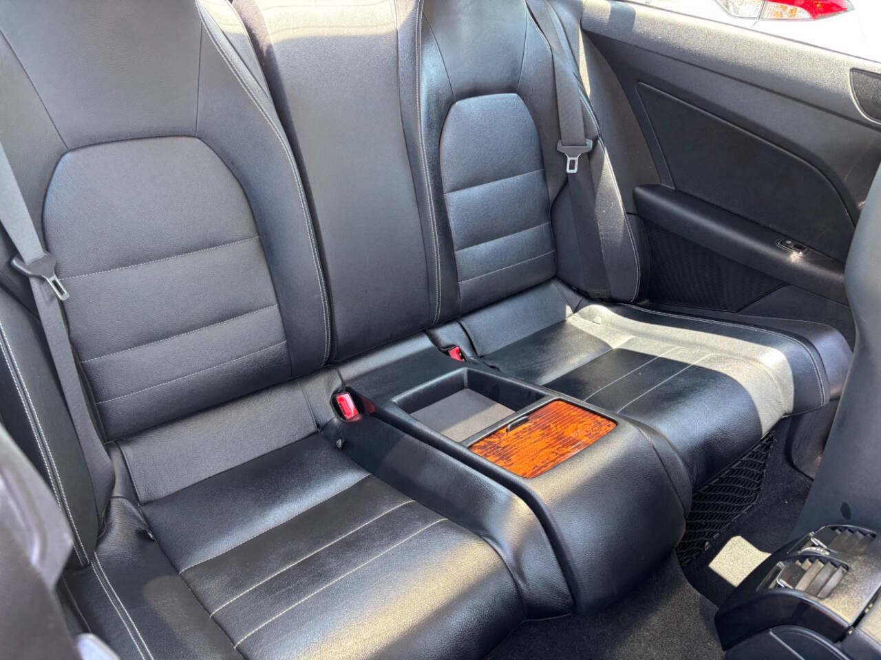 Used 2010 Mercedes-Benz E 550 Coupe image 15