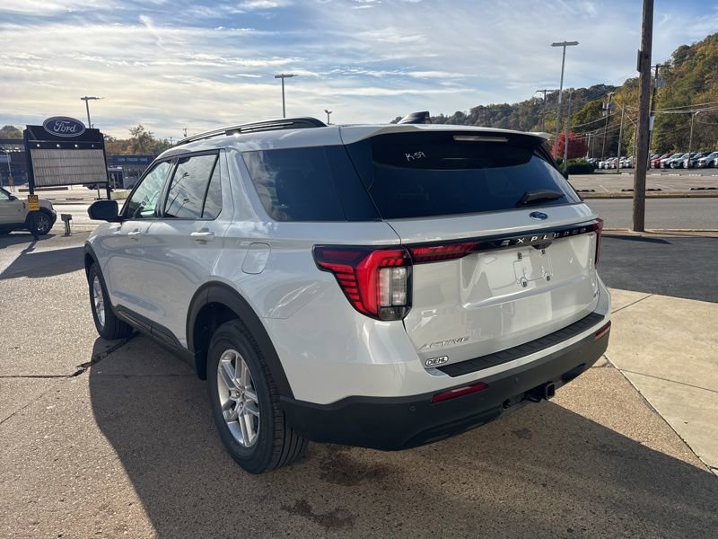 New 2026 Ford Explorer Active image 5