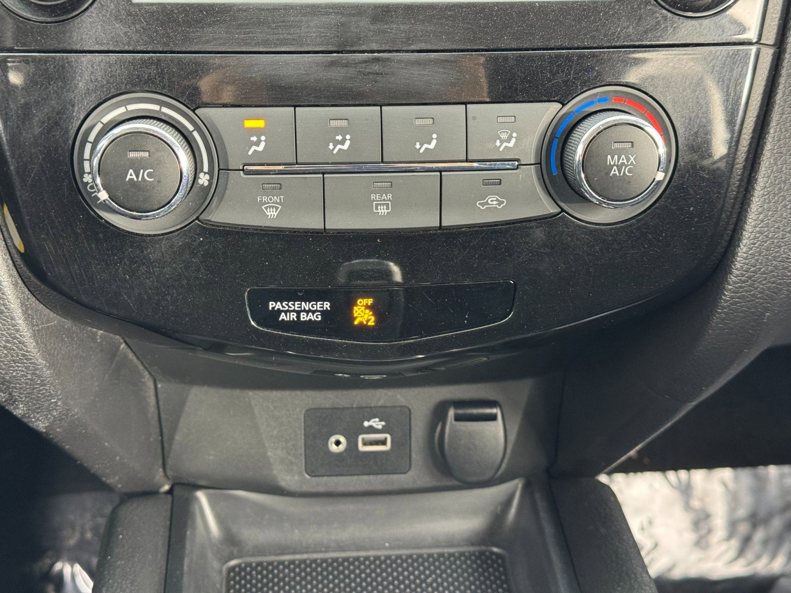 Used 2019 Nissan Rogue Sport S w/ Appearance Package AWD/4WD image 25