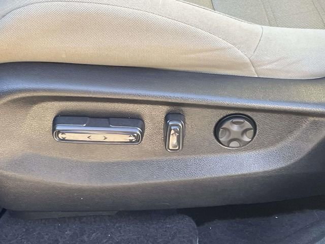 Used 2017 Honda CR-V EX image 16