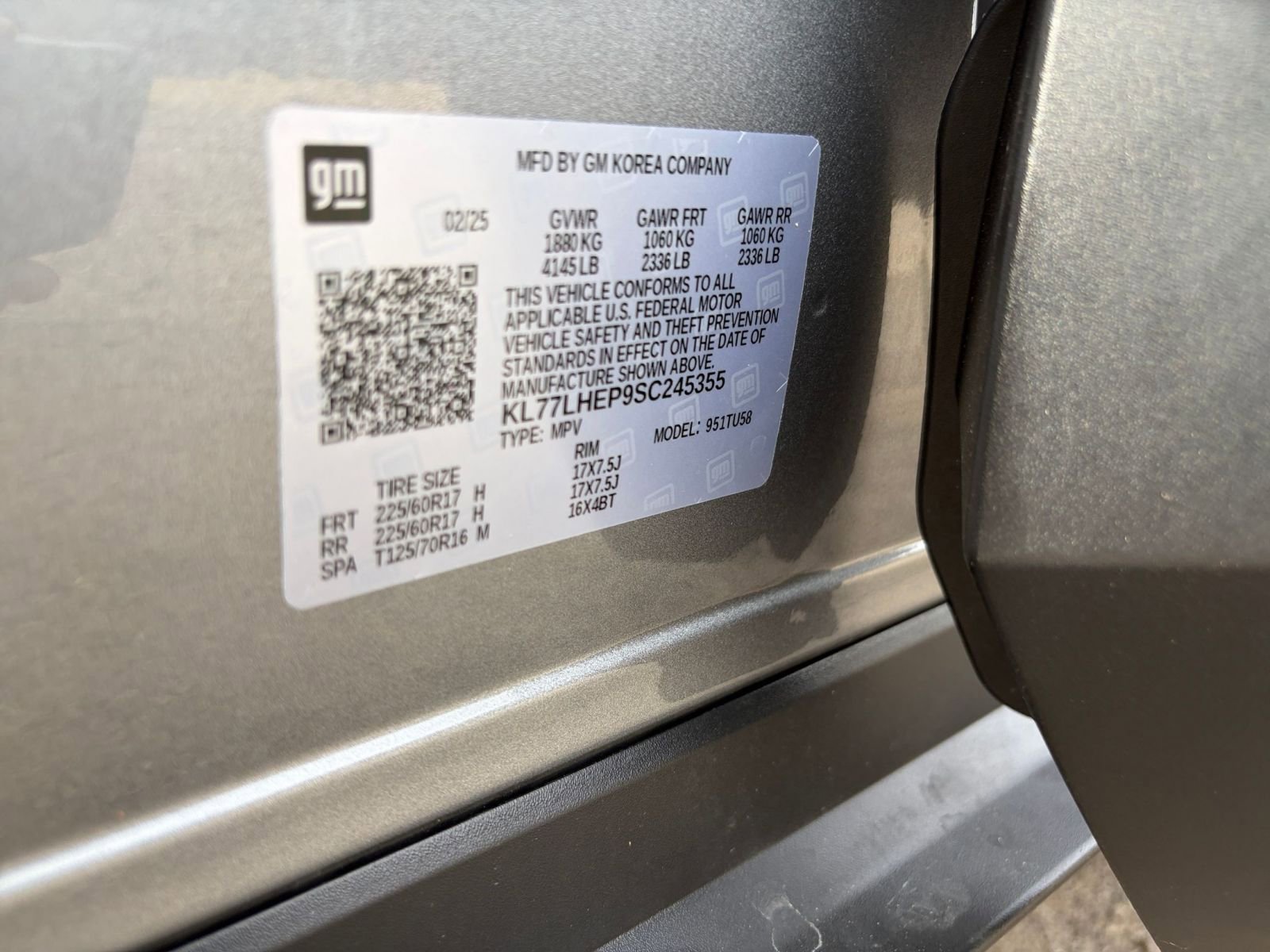 Used 2025 Chevrolet Trax LT image 29