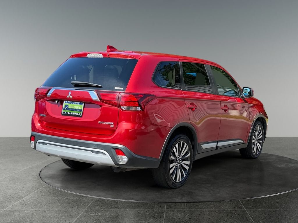 Used 2019 Mitsubishi Outlander SE AWD/4WD image 9