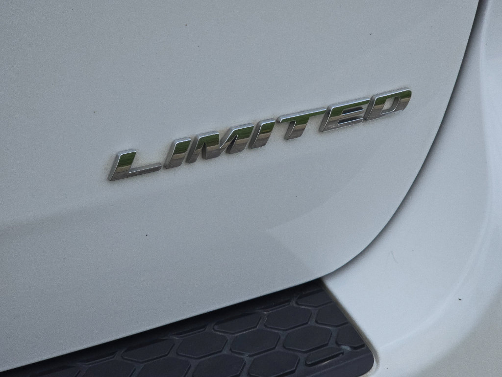 Used 2015 Dodge Durango Limited w/ Nav & Power Liftgate Group RWD image 12