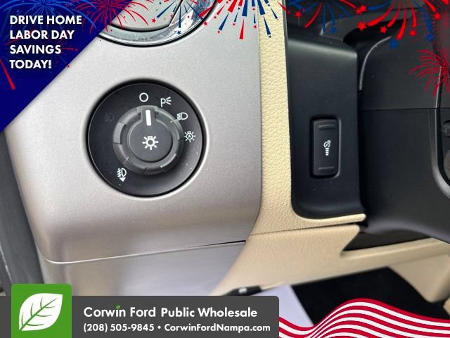 Used 2017 Ford Expedition Limited w/ Equipment Group 301A AWD/4WD image 15