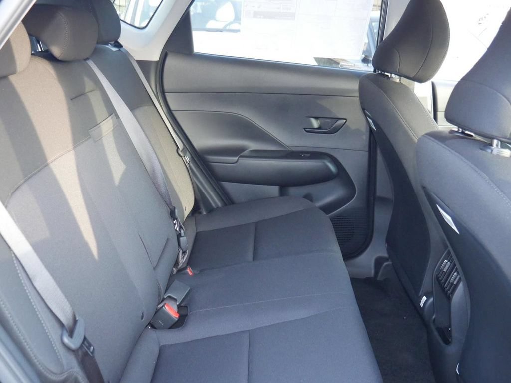New 2025 Hyundai Kona SEL FWD image 8