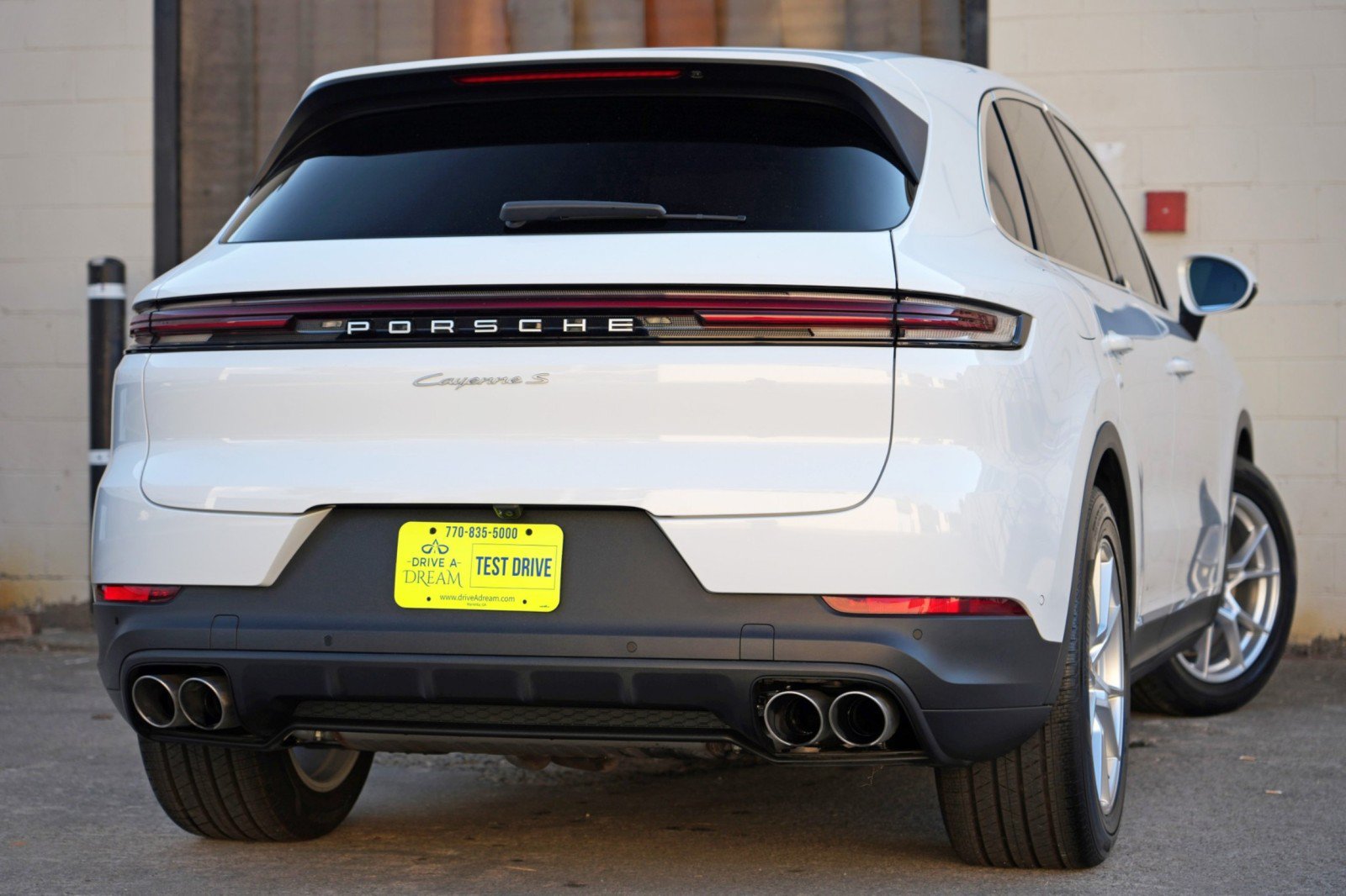 Used 2024 Porsche Cayenne S w/ Premium Package Plus AWD/4WD image 5