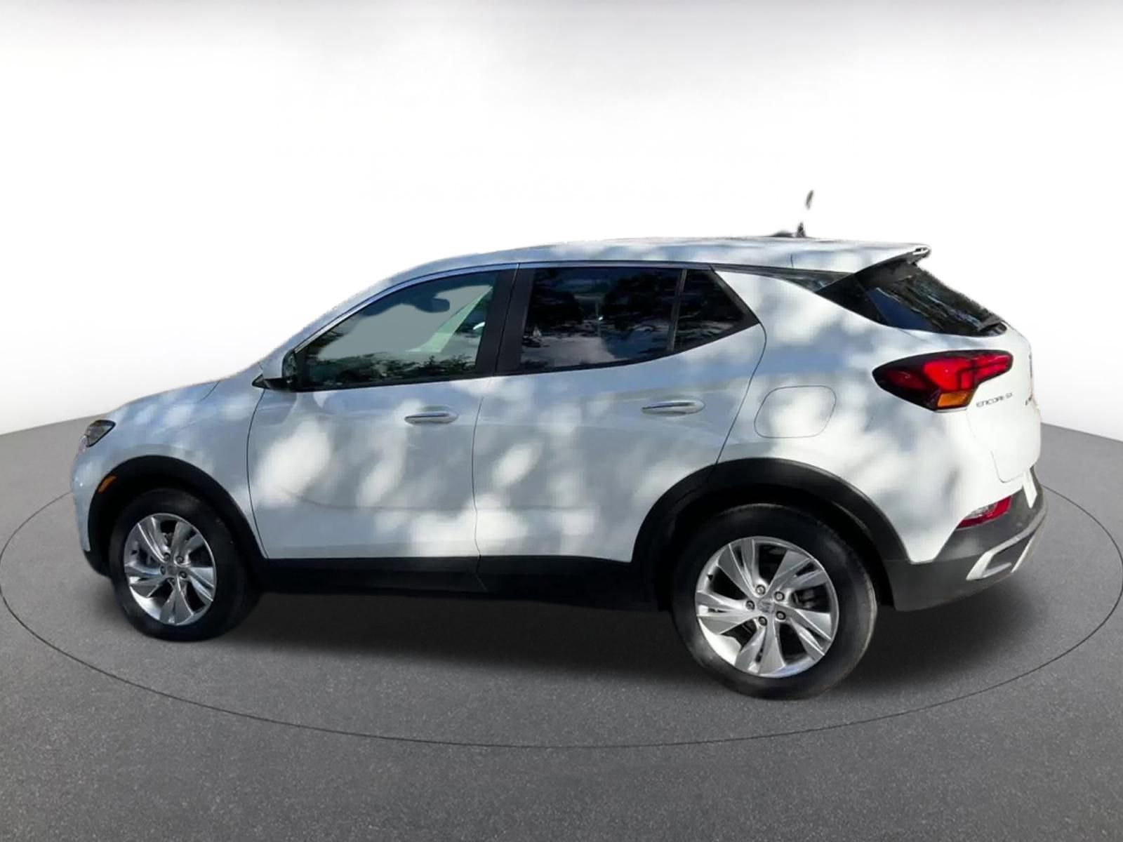 Used 2025 Buick Encore GX Preferred image 10