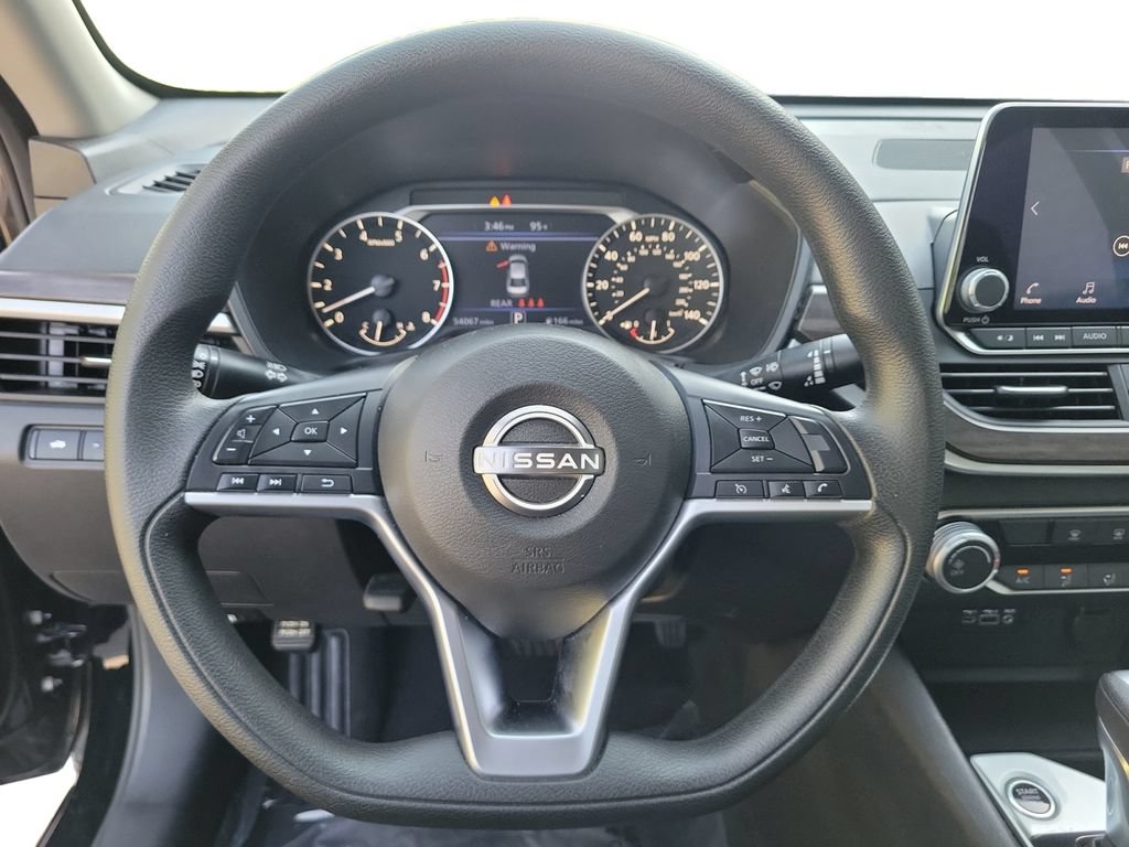 Used 2024 Nissan Altima 2.5 SV FWD image 12