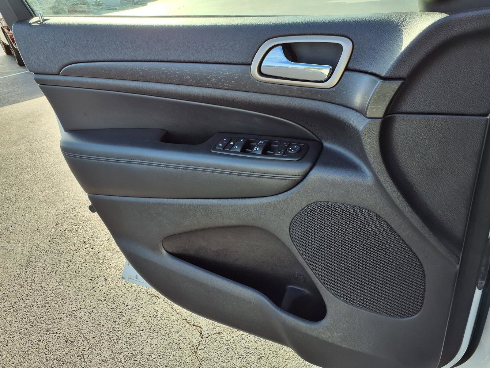 Used 2015 Jeep Grand Cherokee Laredo w/ Quick Order Package 23E image 17