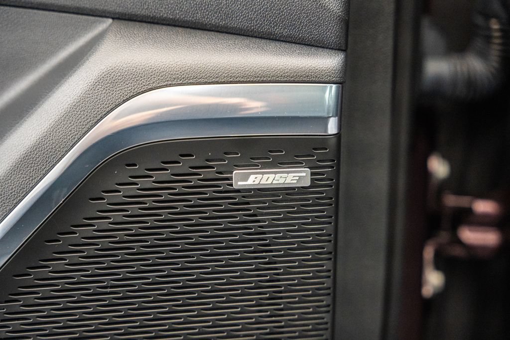 Used 2024 Chevrolet Traverse RS FWD image 47