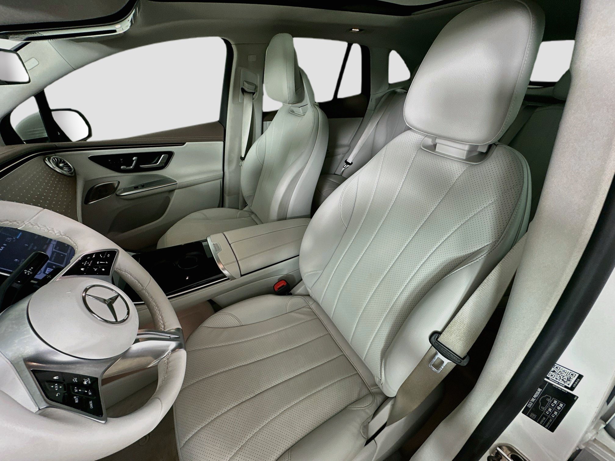 Certified 2023 Mercedes-Benz EQE 350+ 4MATIC SUV image 26