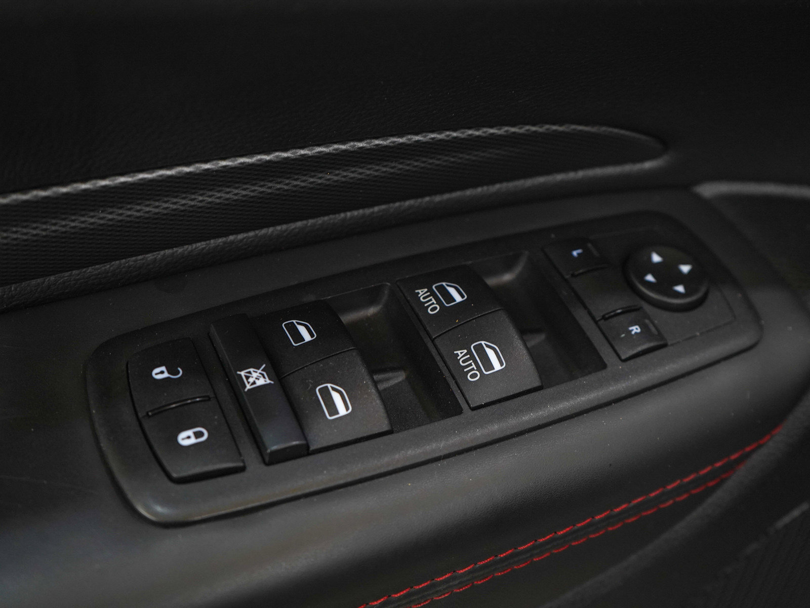 Used 2025 Dodge Durango R/T AWD/4WD image 26