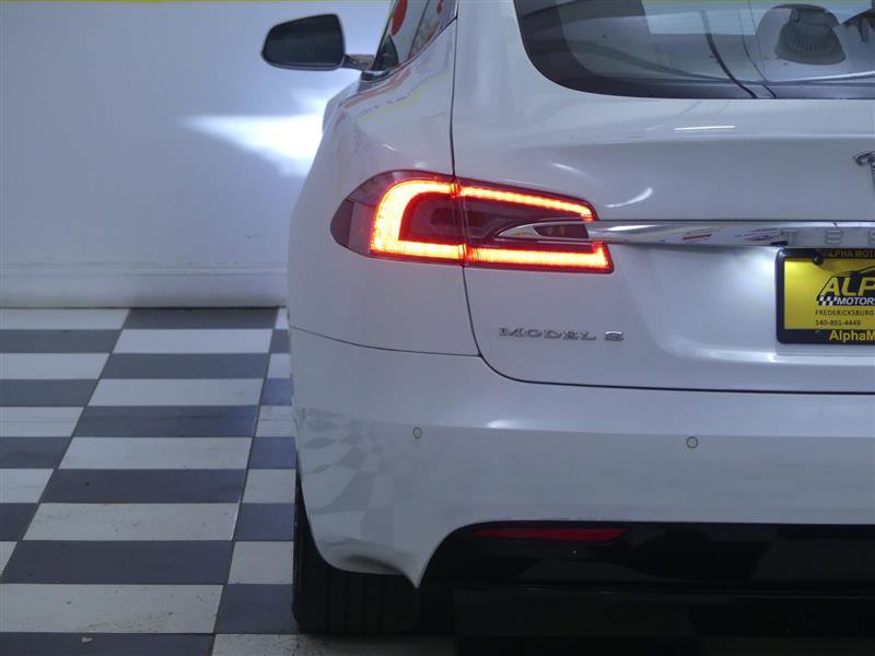 Used 2018 Tesla Model S 100D image 28