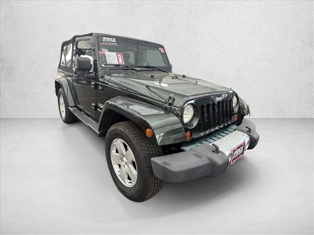Used 2010 Jeep Wrangler Sahara w/ Dual Top Group AWD/4WD video 4