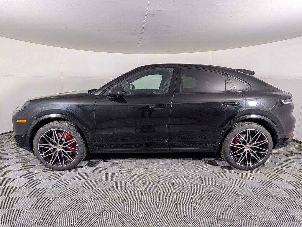 Certified 2025 Porsche Cayenne S image 2