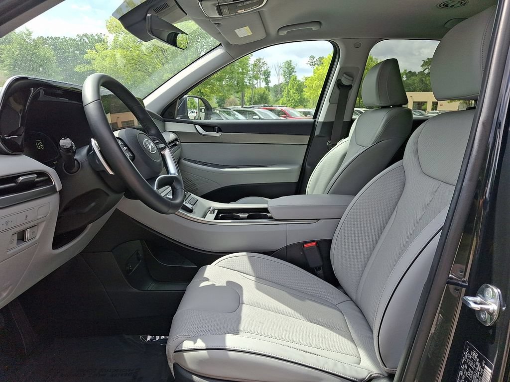 Used 2025 Hyundai Palisade SEL FWD image 13