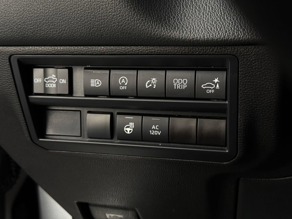 Certified 2025 Toyota Tundra Limited AWD/4WD image 16
