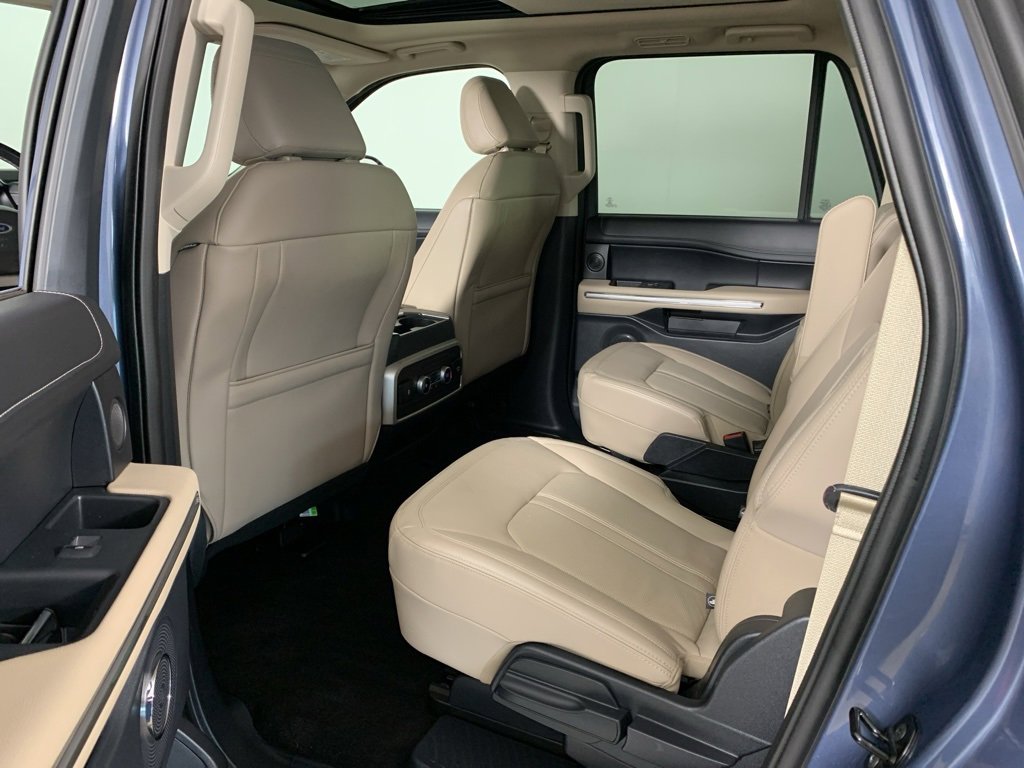 Used 2022 Ford Expedition Max Limited image 25