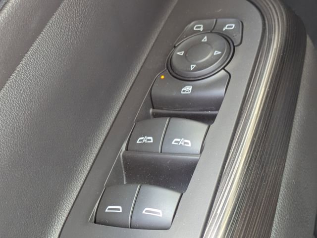 Certified 2023 GMC Acadia SLT w/ LPO, Floor Liner Package FWD image 28