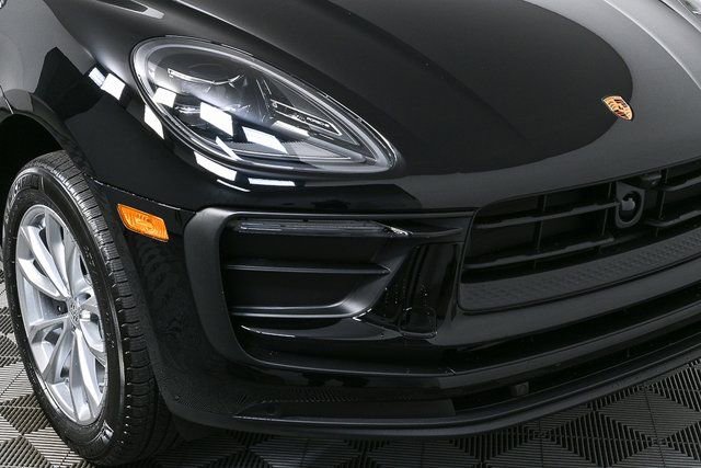New 2026 Porsche Macan image 36
