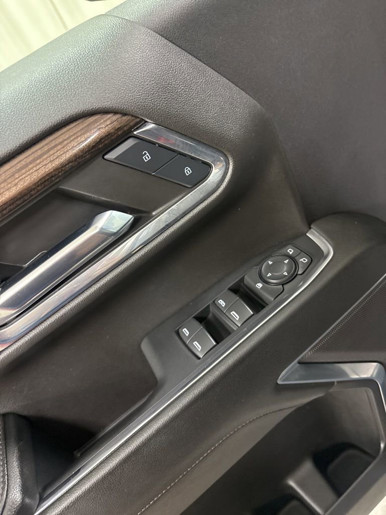 Used 2024 Chevrolet Silverado 1500 LT AWD/4WD image 17