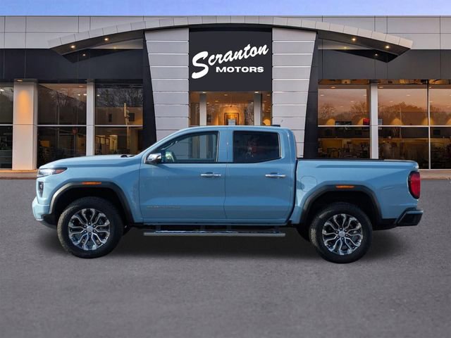 New 2025 GMC Canyon Denali image 2