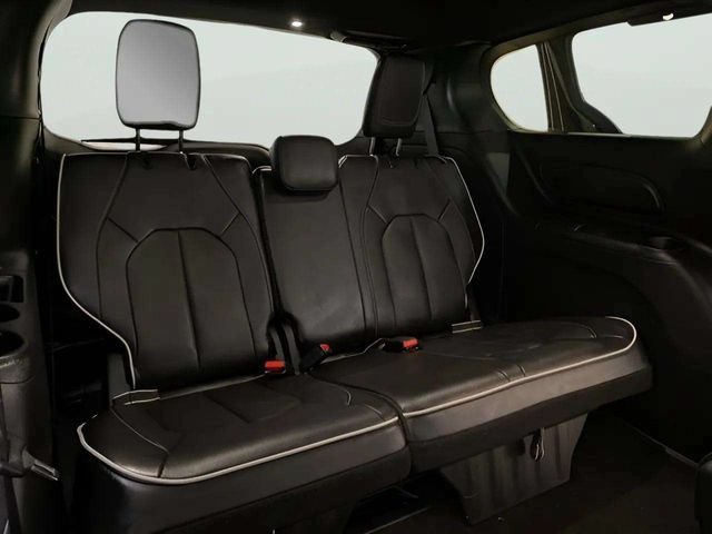 Used 2026 Chrysler Pacifica Limited FWD image 73