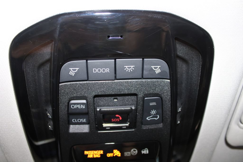 Used 2024 Toyota Venza Limited AWD/4WD image 22