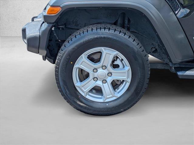 Used 2020 Jeep Wrangler Sport AWD/4WD image 22