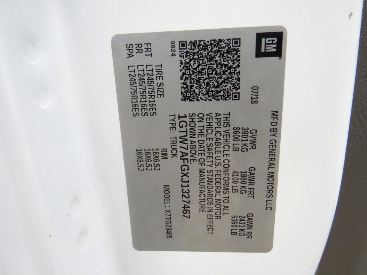 Used 2018 GMC Savana 2500 G2500 Cargo w/ Driver Convenience Package image 32