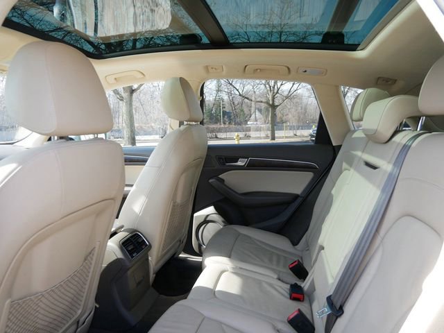 Used 2016 Audi Q5 2.0T Premium Plus w/ Technology Package image 9