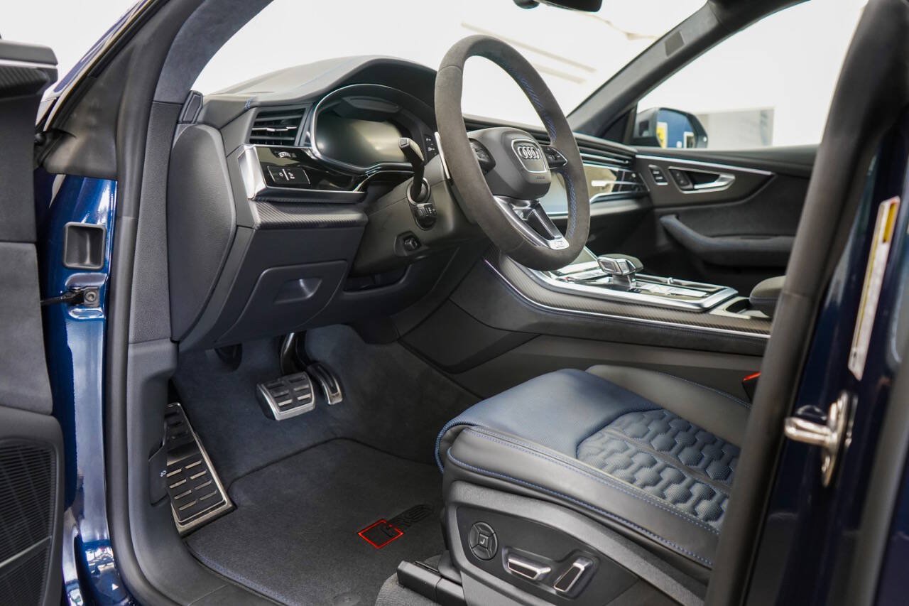 Used 2026 Audi RS Q8 performance AWD/4WD image 45