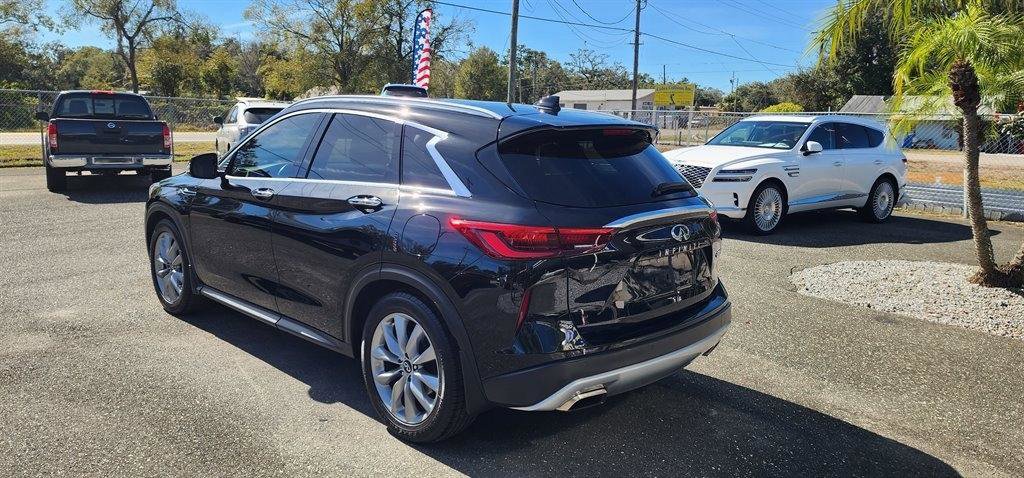Used 2021 INFINITI QX50 Luxe image 10