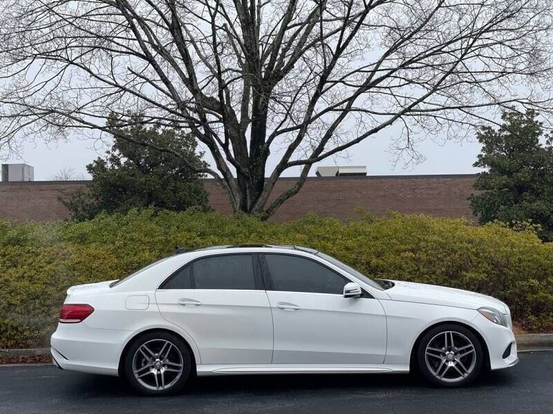 Used 2014 Mercedes-Benz E 350 4MATIC Sedan image 9