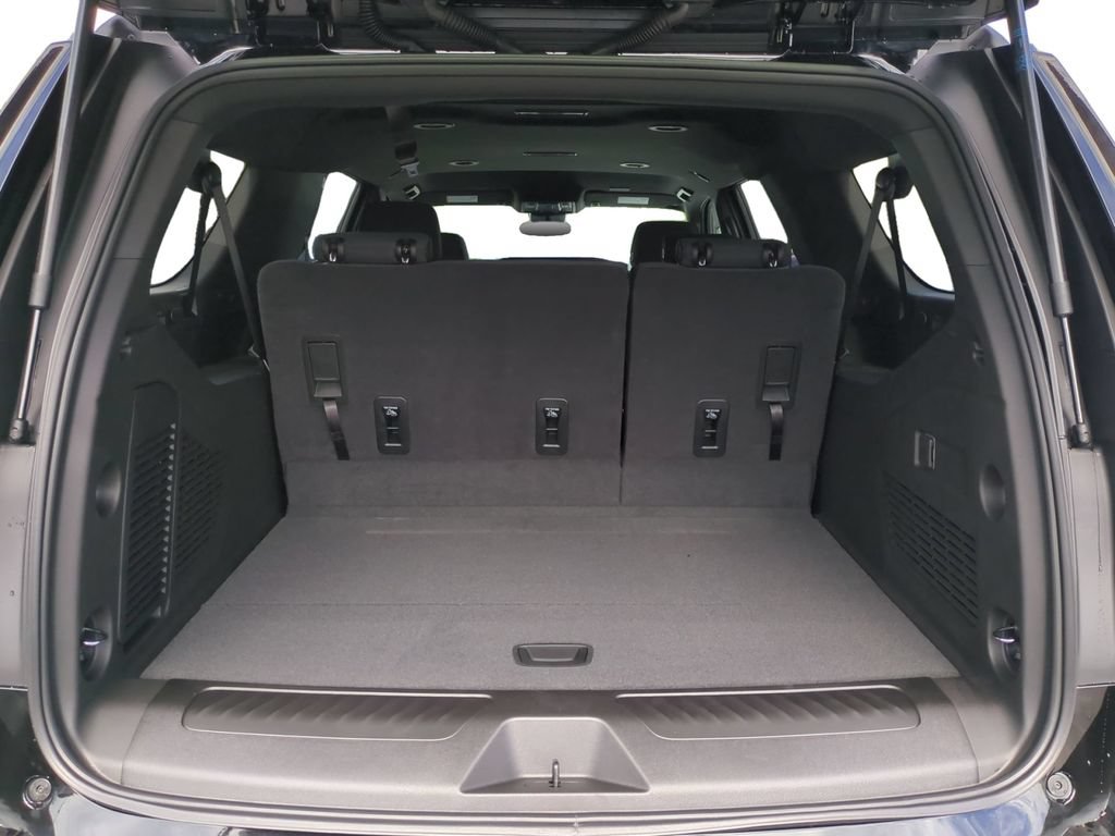 New 2026 Chevrolet Suburban LS w/ Max Trailering Package RWD image 12