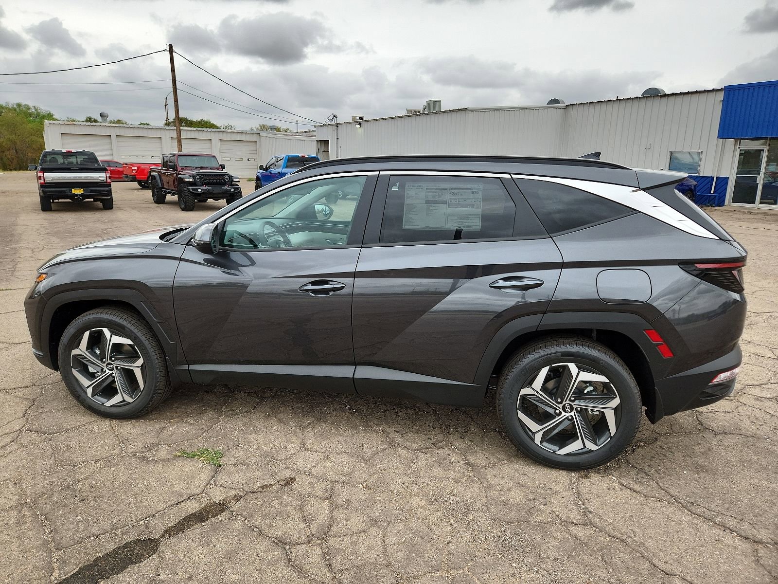 New 2024 Hyundai Tucson SEL w/ Convenience Package AWD/4WD image 2