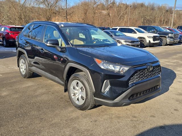 Used 2019 Toyota RAV4 LE image 7