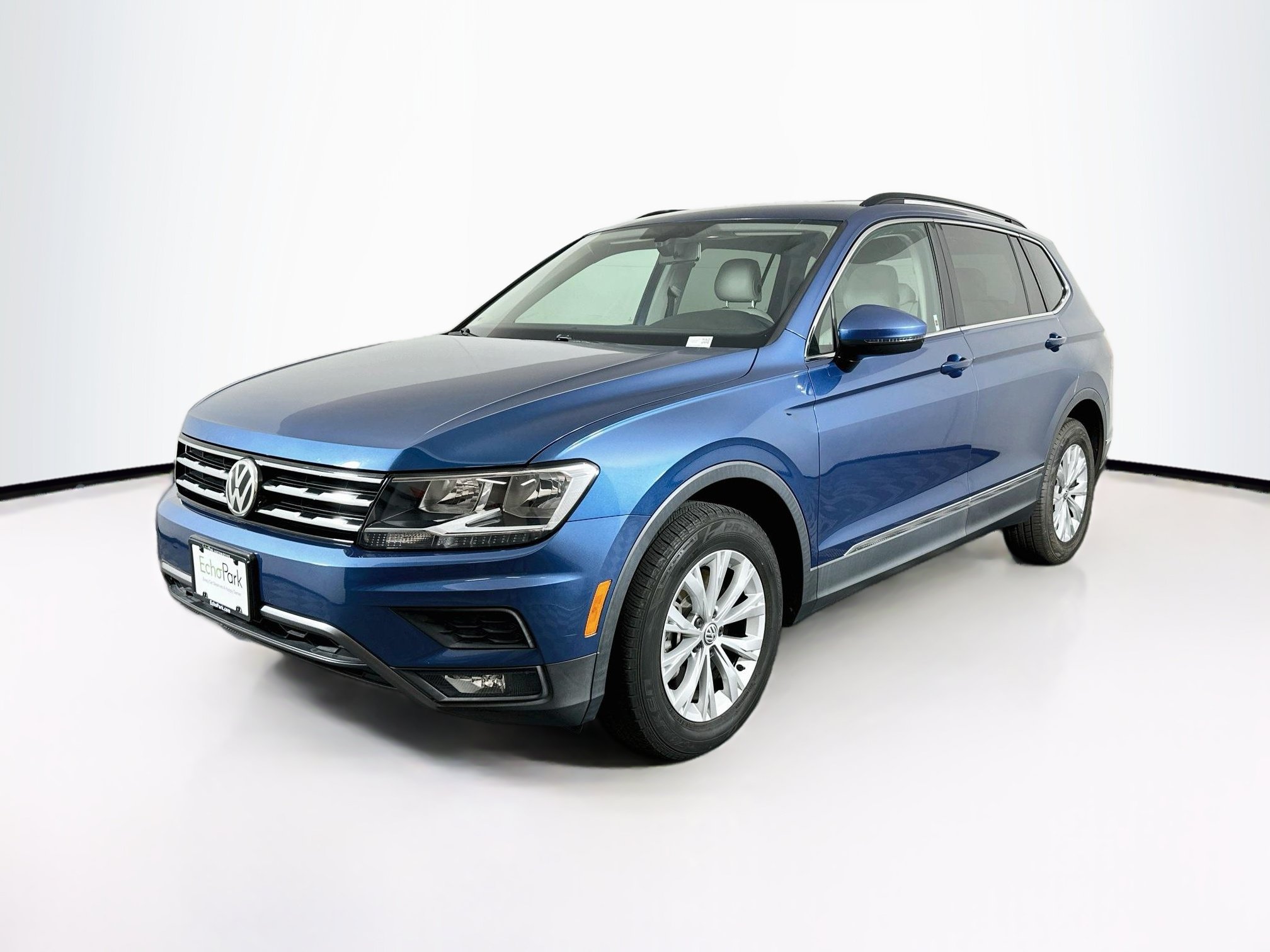 Used 2018 Volkswagen Tiguan S FWD image 3
