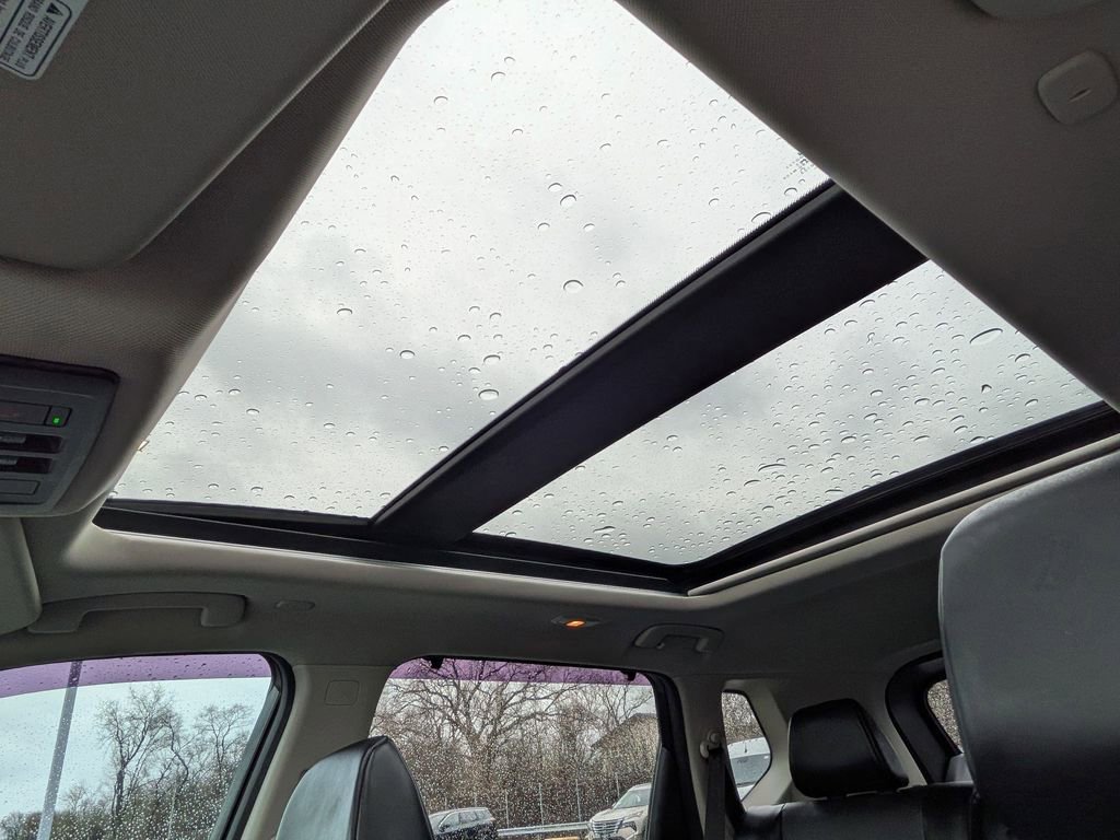 Used 2023 Nissan Rogue SV w/ SV Premium Package image 12