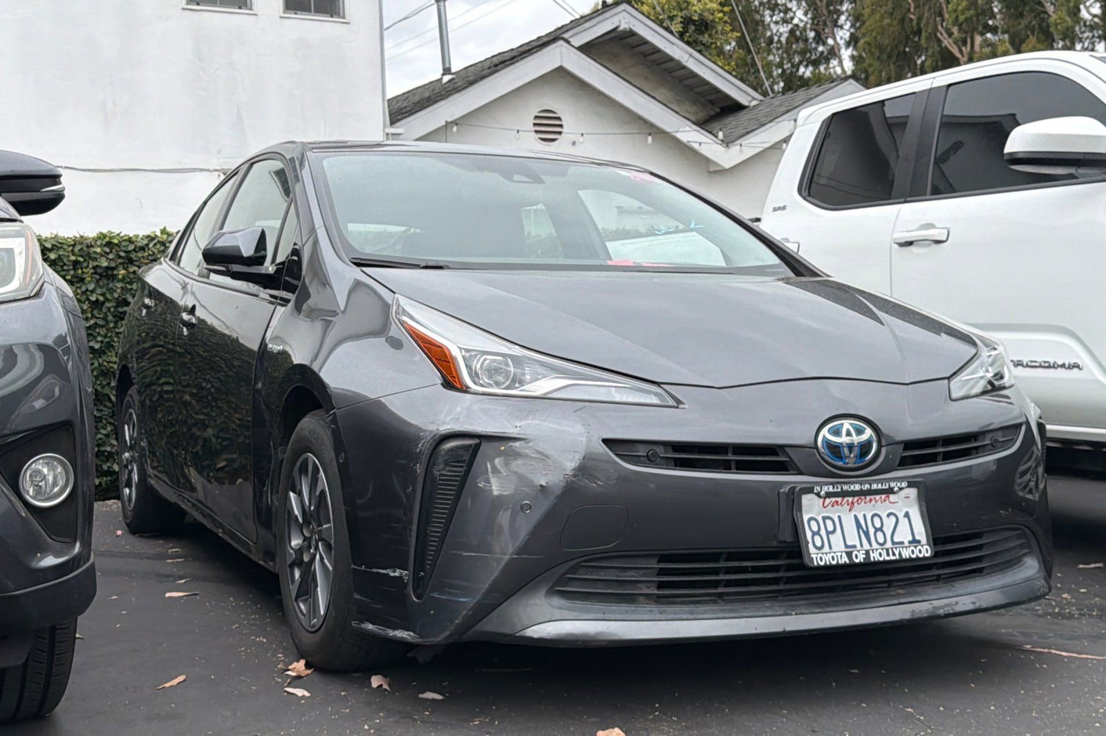 Used 2020 Toyota Prius Limited w/ Premium Convenience Package FWD video 2