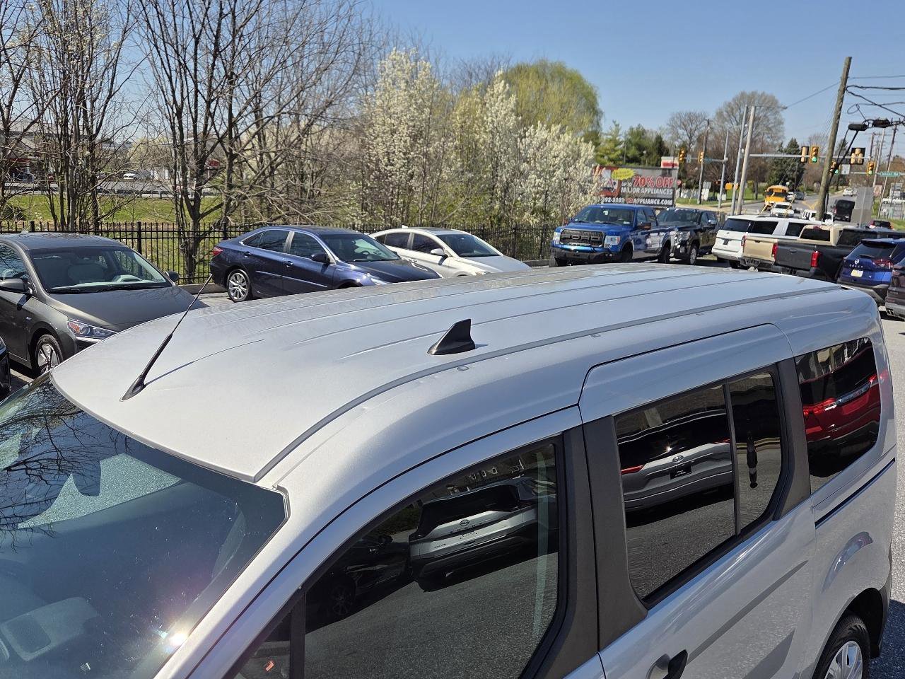 Used 2021 Ford Transit Connect XL image 10